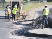 Detaljani korake za instalaciju i postavljenje direktnog sabornog fiber Optic kable.